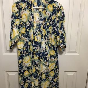 Lularoe Shirley. Size small.